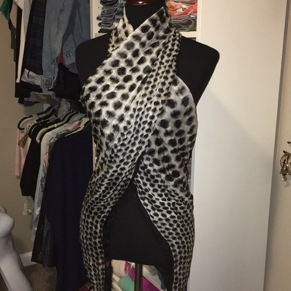 Infinity Scarf - Picture 3 of 5